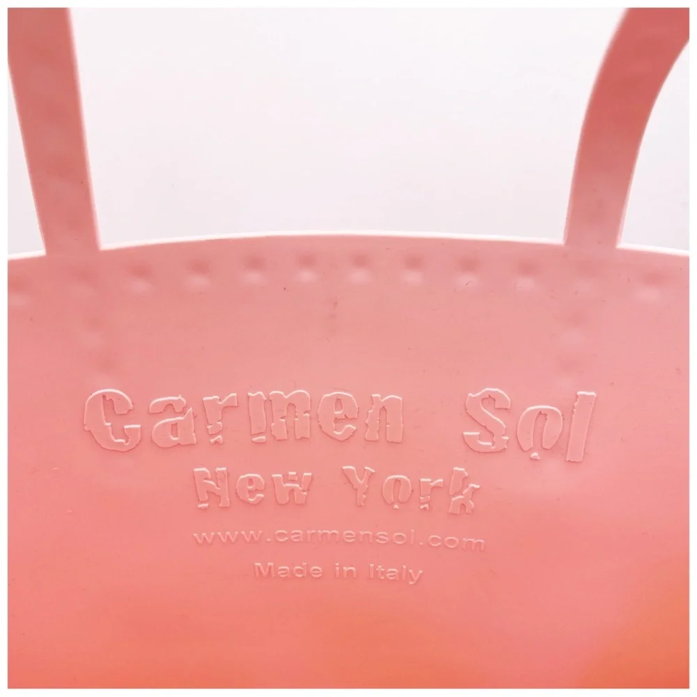 Carmen Sol stylish pink